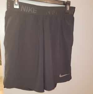 Nike Men's Medium Shorts